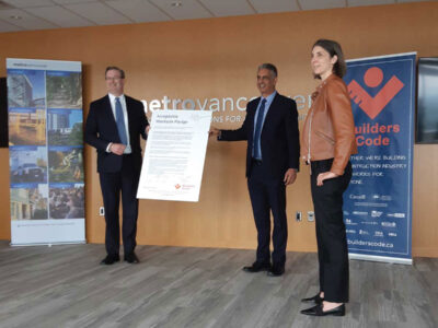 Group photo presenting worksite pledge