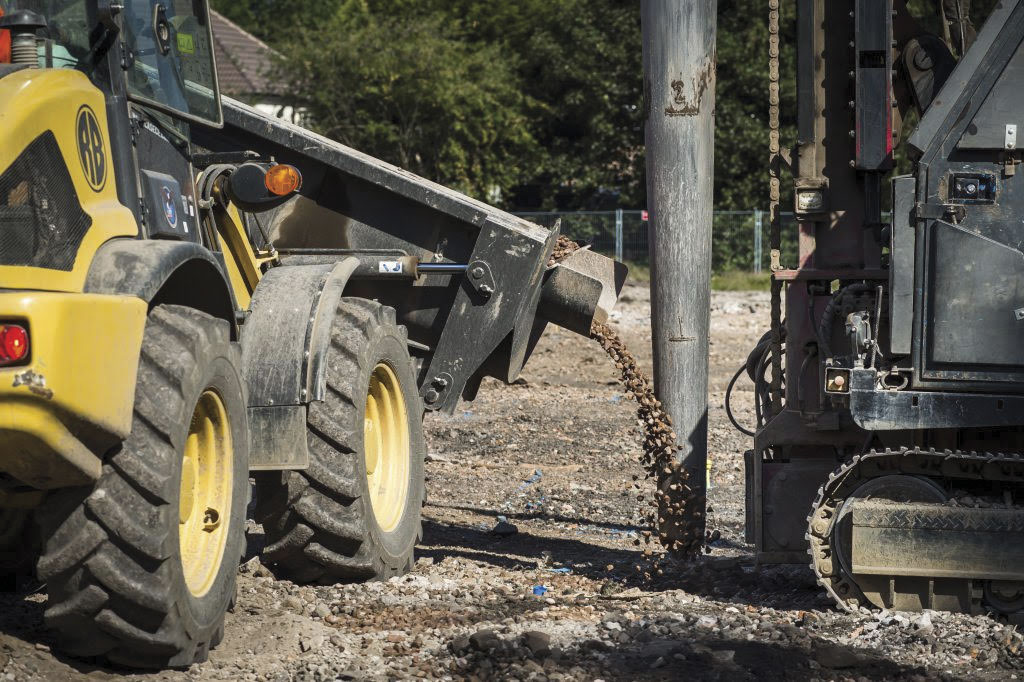 Installing vibro stone column