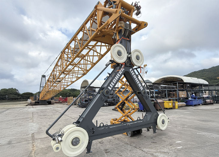 Liebherr pile-tilting device