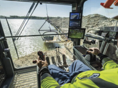 Point-of-view from inside the cockpit of the Liebherr HS 8300.2.