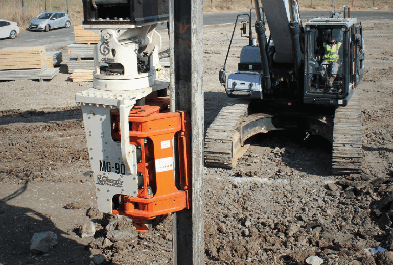 Closeup of vibratory hammer