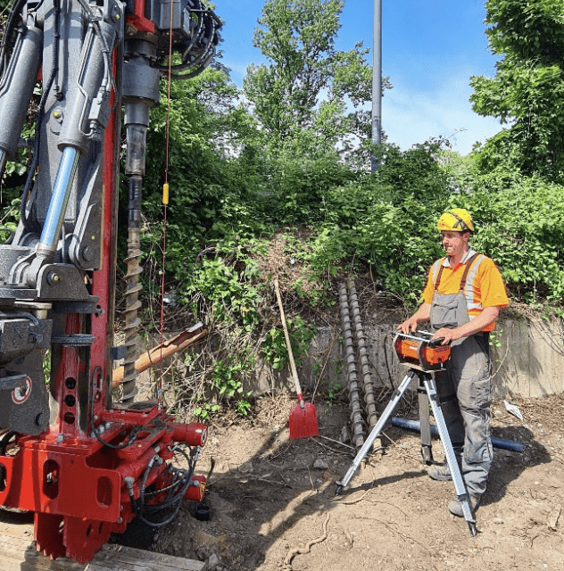 Man operating Timo Holschere