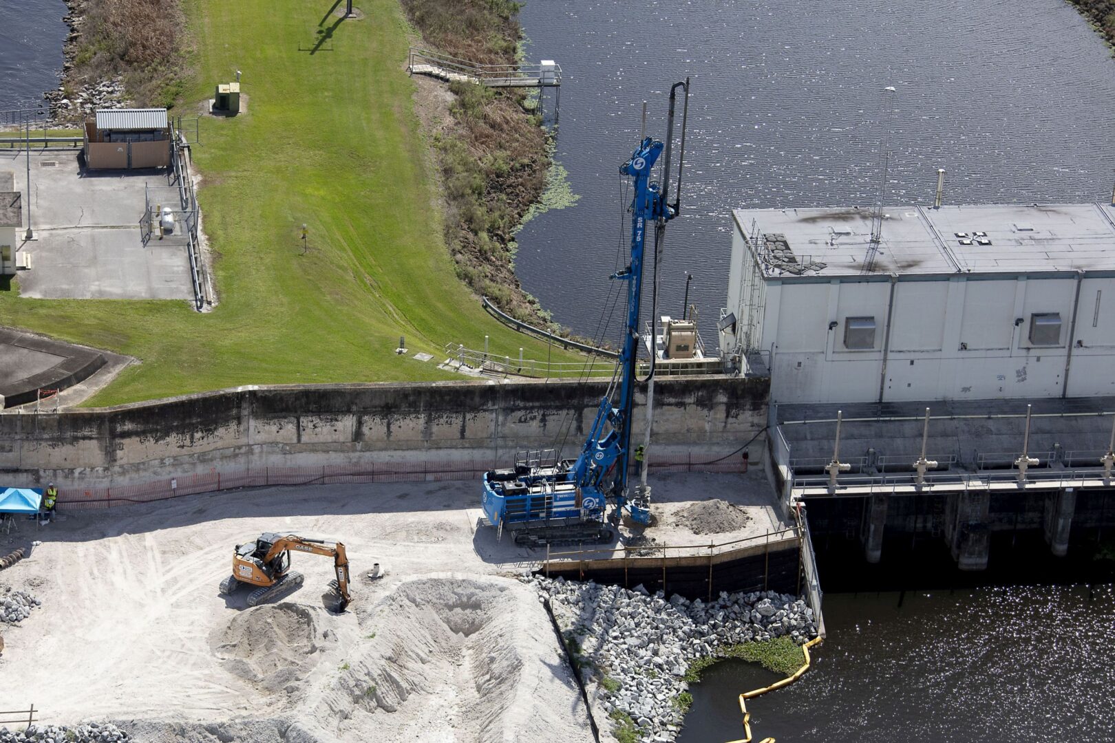 Areal view of jobsite in Herbert Hoover Dike