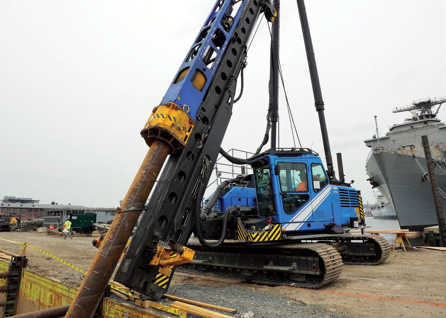 PMx28 driving sheet piles