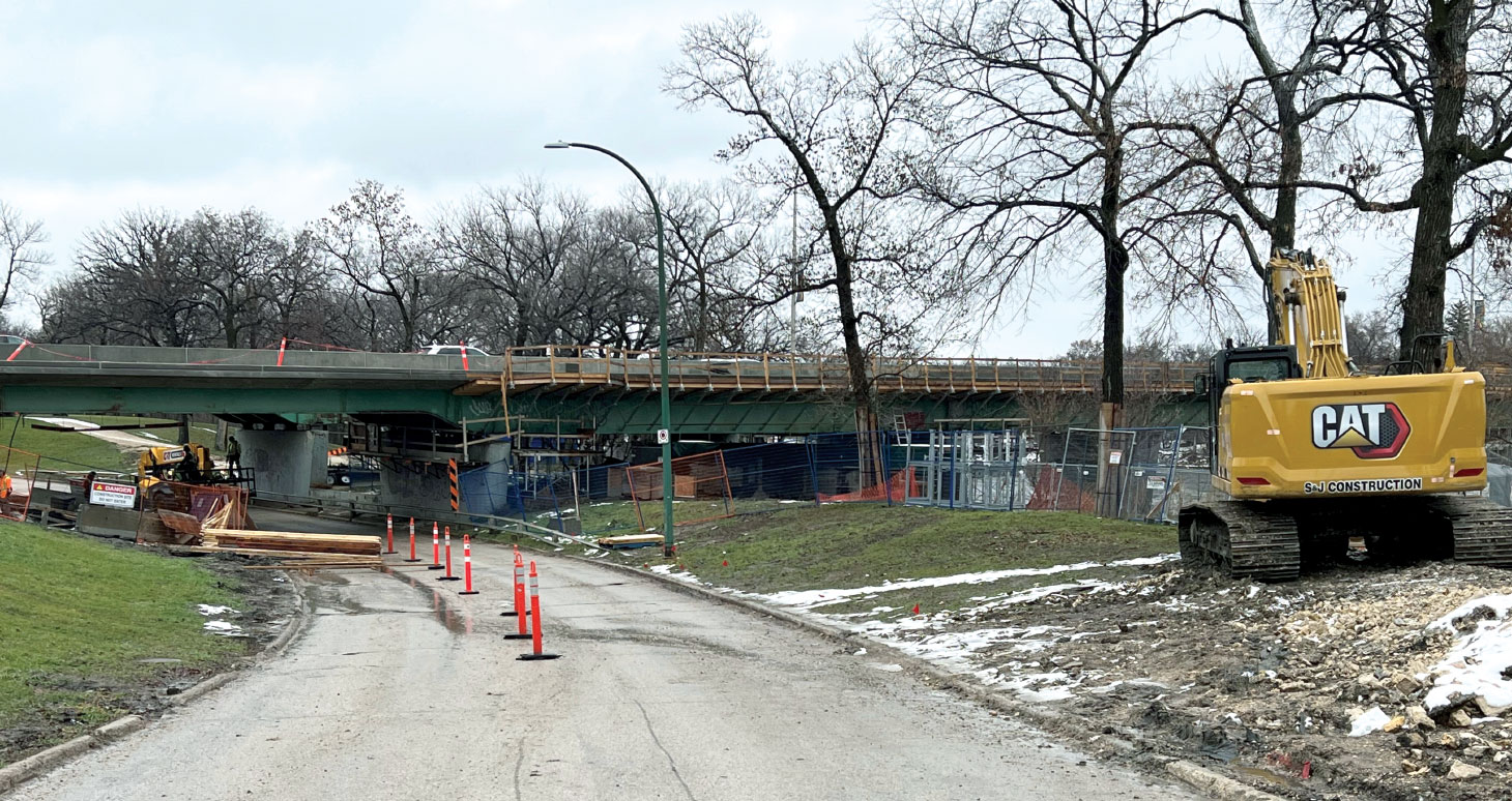 St. Vital bridge under construction