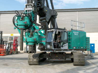 Front view of MOBILRAM TM 22