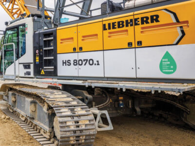 Side-view of Liebherr HS 8070.1