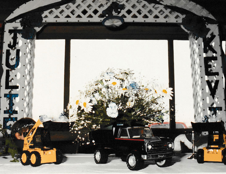 Wedding table with toy trucks