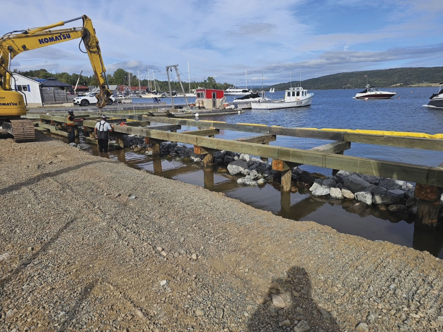 Boardwalk construction | Construction d'une promenade