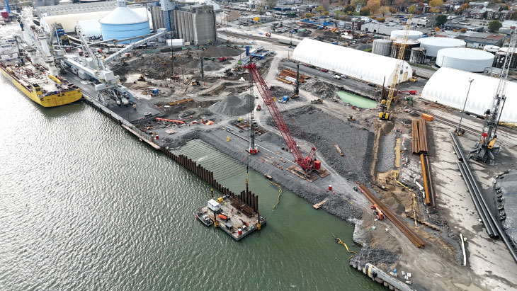 Aerial view of combi wall foundation installation at the Port of Trois-Rivières