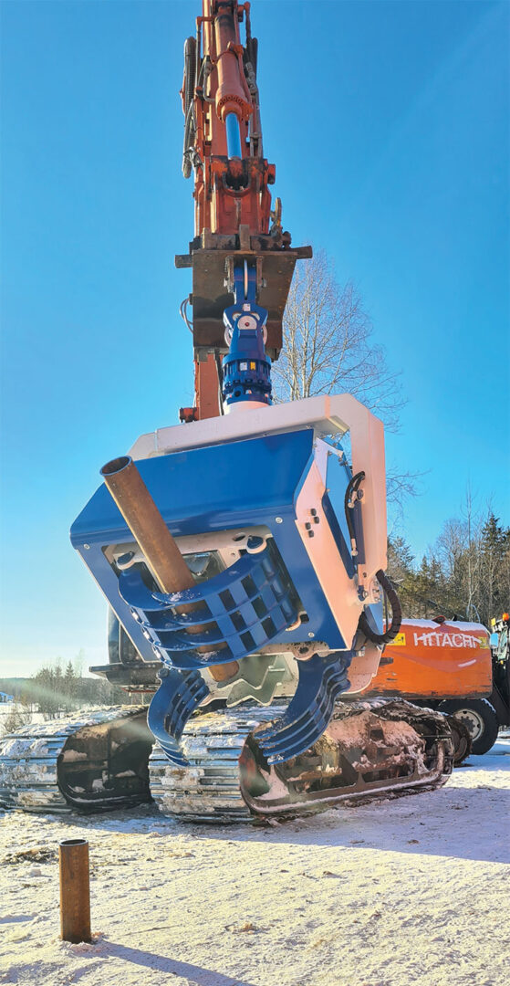 Machine cutting piles